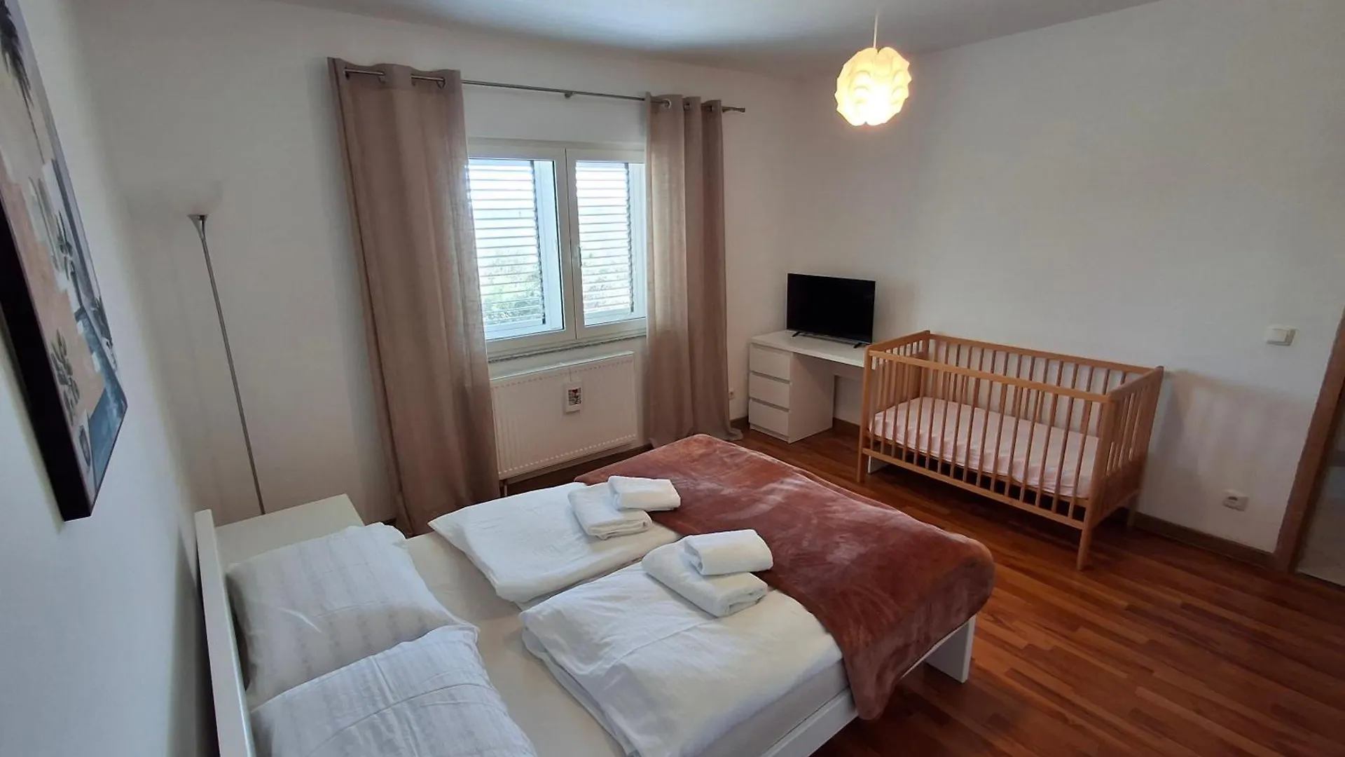Iva&Luce Apartment Radosinovac
